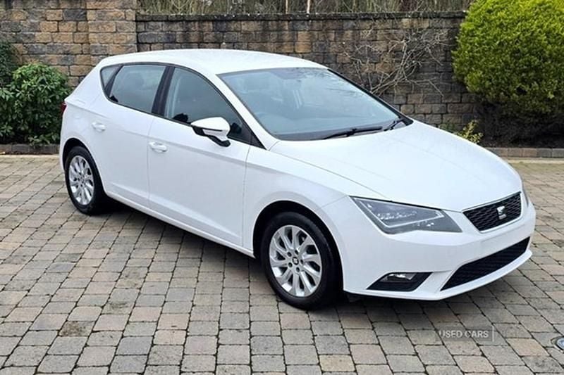 Used Seat Leon SE 110 HP (80 kW) 2014 White Hatchback