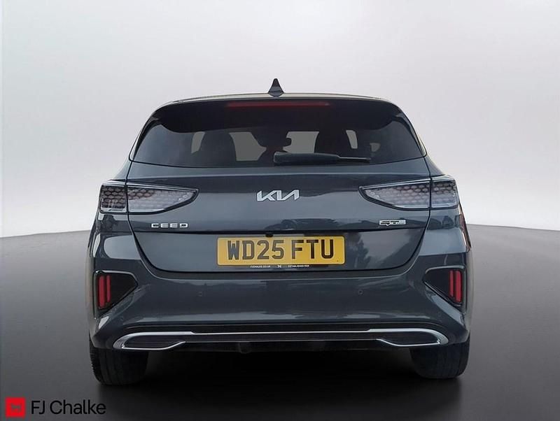 Used Kia Ceed GT-Line 138 HP (101 kW) 2025 Grey Hatchback