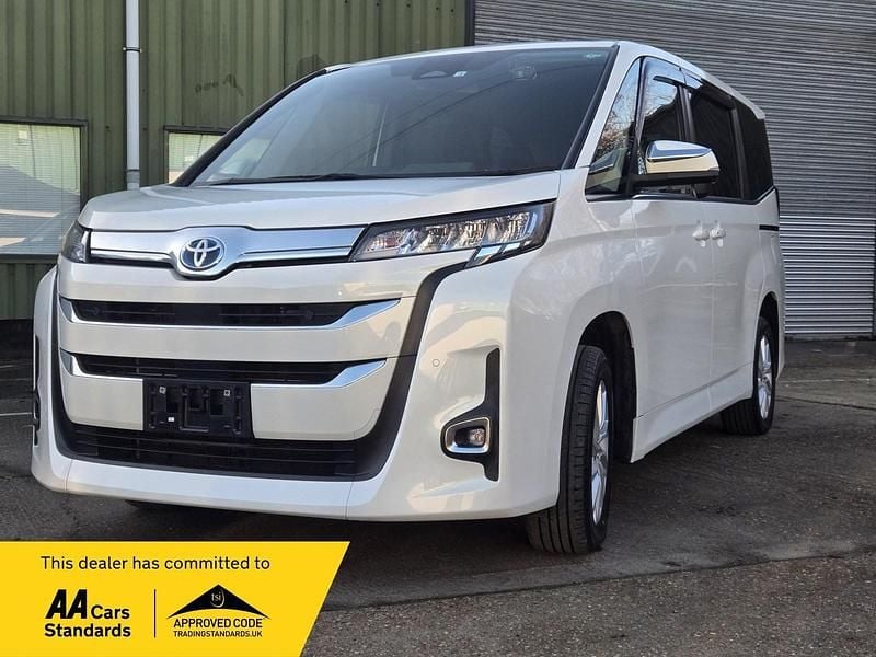 Used Toyota Noah 2022 White MPV