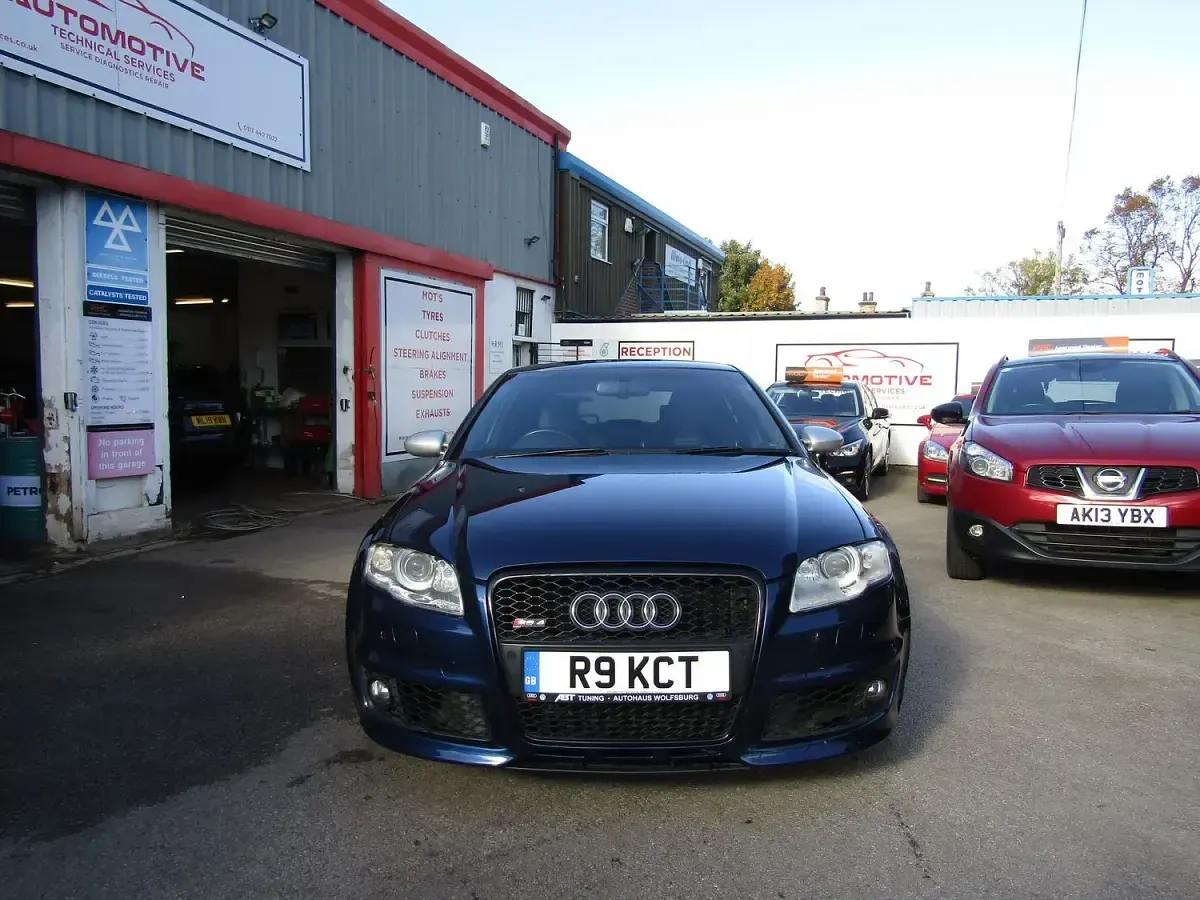 Used Audi RS4 Business 420 HP (308 kW) 2007 Blue Sedan