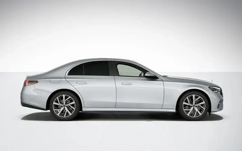 New Mercedes E200 Premium 204 HP (150 kW) 2026 Sedan
