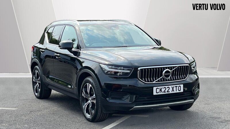 Used 2022 Volvo XC40 Inscription SUV | £31,083 (Expensive) - Image 1/4