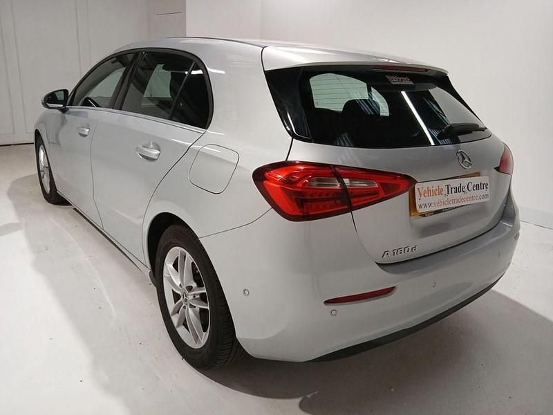 Used Mercedes A180 Executive 116 HP (85 kW) 2018 Silver Hatchback