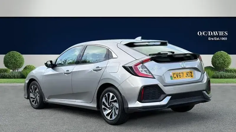 Used Honda Civic SE 129 HP (94 kW) 2017 Silver Hatchback