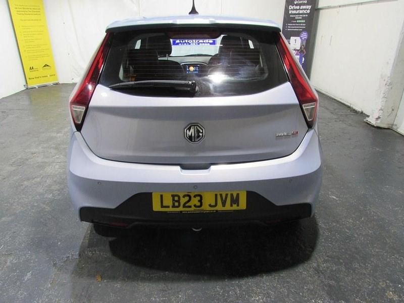 Used MG MG3 Exclusive 106 HP (77 kW) 2023 Silver Hatchback