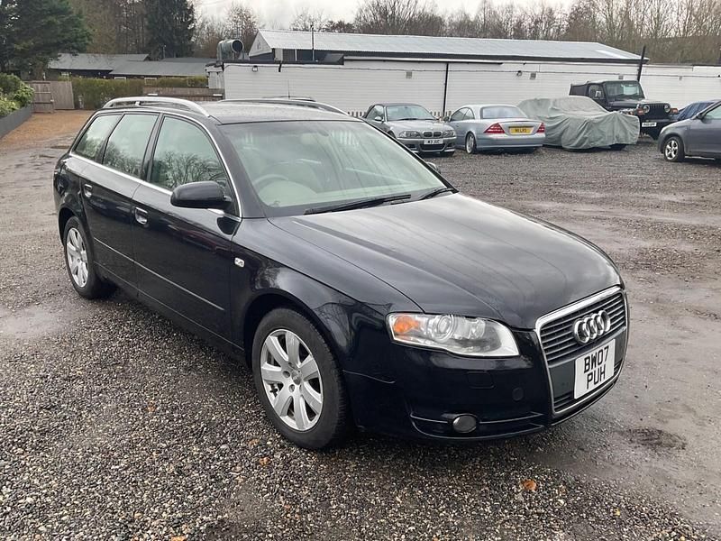 Used Audi A4 128 HP (94 kW) 2018 Black Estate