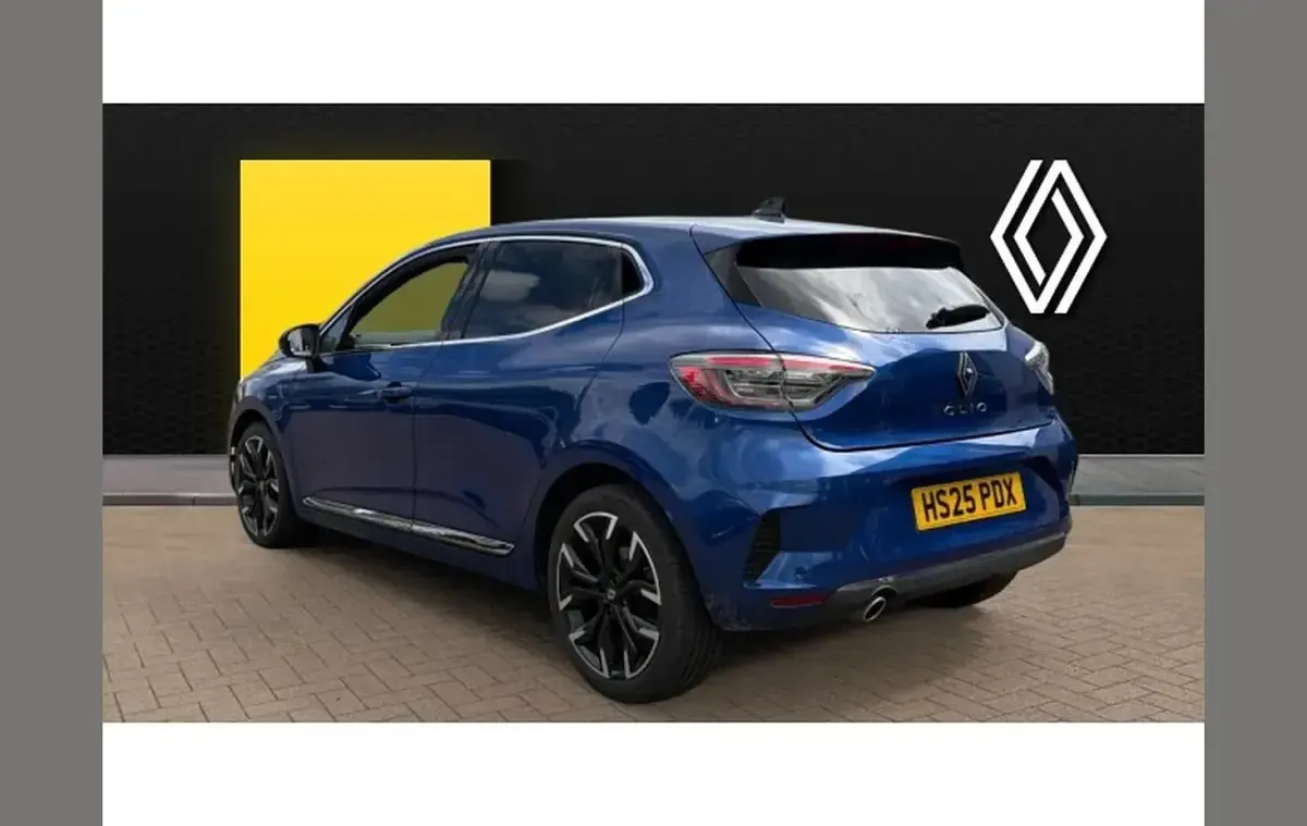 Used Renault Clio Techno 90 HP (66 kW) 2025 Blue  Hatchback