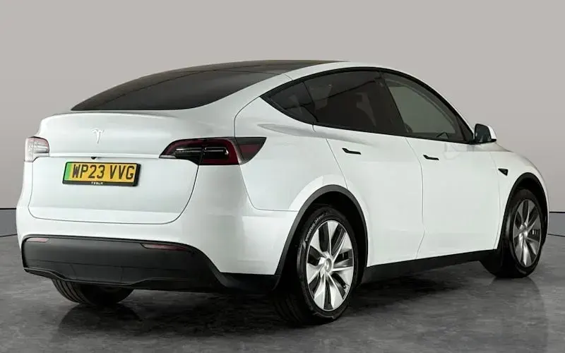 Used Tesla Model Y Standard Range 254 kW (346 HP) 2023 White SUV