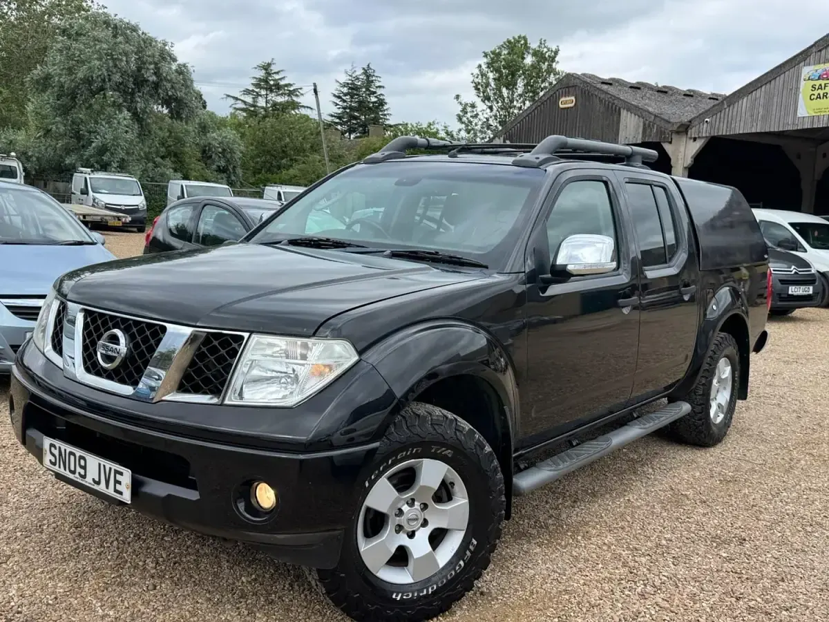 Used Nissan Navara 2009 Black Pickup