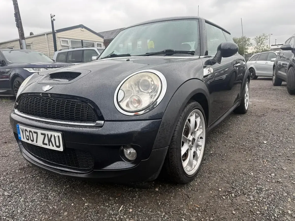 Used Mini Cooper S Hatch 175 HP (128 kW) 2007 Black Hatchback