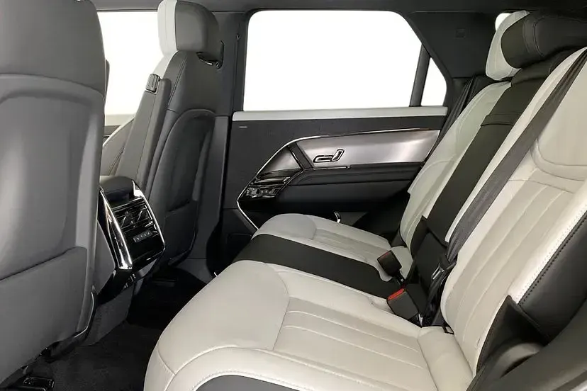 Used Land Rover Range Rover Sport SE Dynamic 460 HP (338 kW) 2026 Varesine blue SUV
