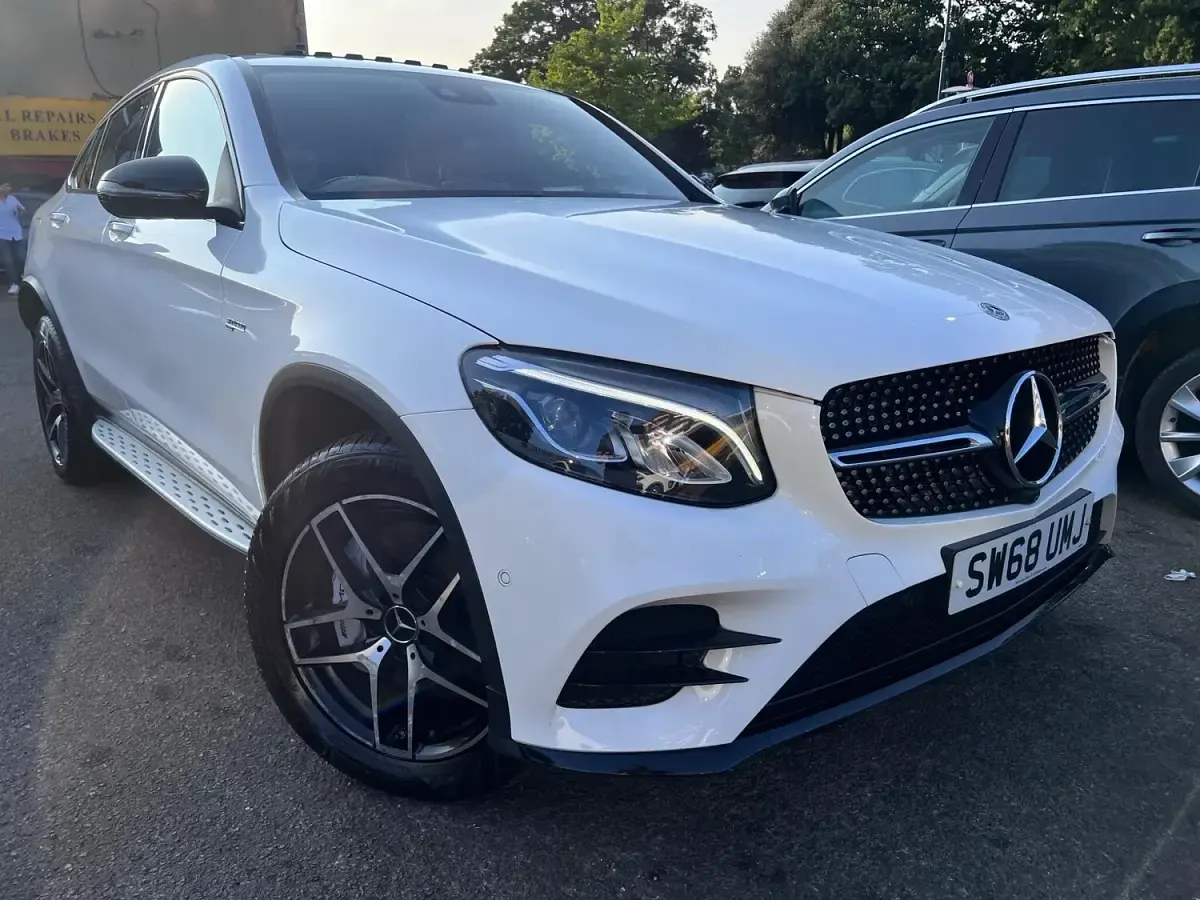 Used Mercedes GLC43 AMG Premium Plus 2018 White SUV
