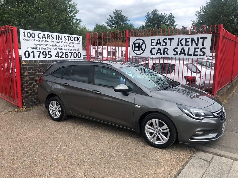 Used Vauxhall Astra 110 HP (80 kW) 2024 Grey Estate