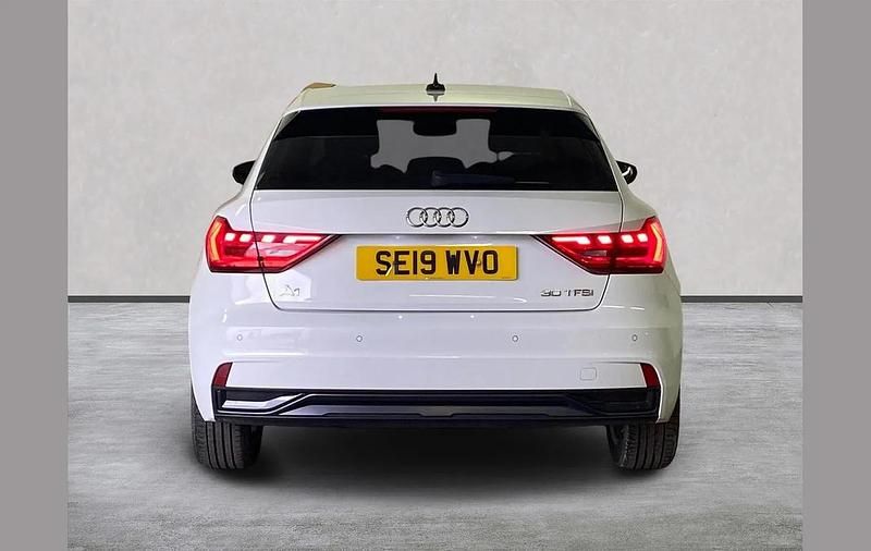 Used Audi A1 Sport 113 HP (83 kW) 2019 White SUV