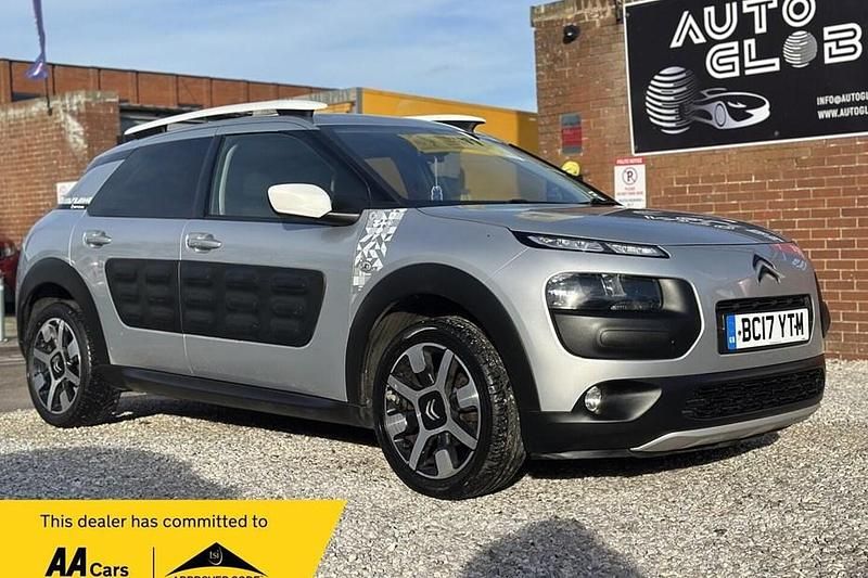 Used Citroën C4 Cactus Rip Curl 110 HP (80 kW) 2017 Silver Hatchback