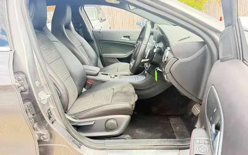 Used Mercedes GLA220 Executive 177 HP (130 kW) 2017 Grey SUV