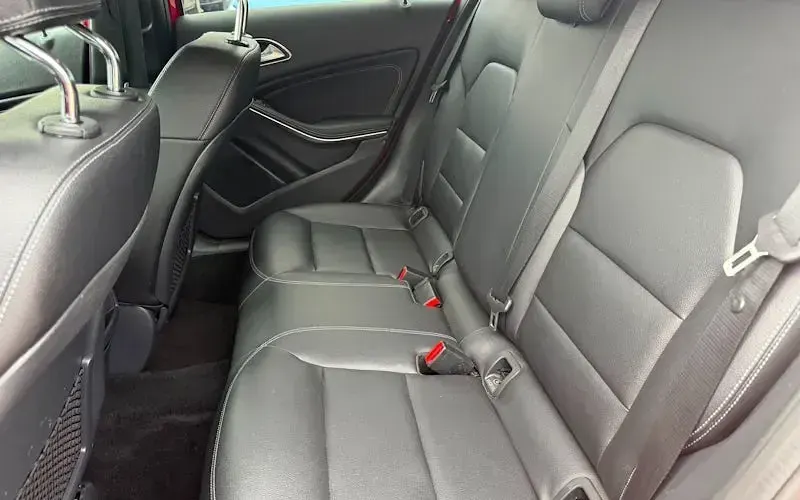 Used Mercedes A200 SE 136 HP (100 kW) 2018 Red Hatchback