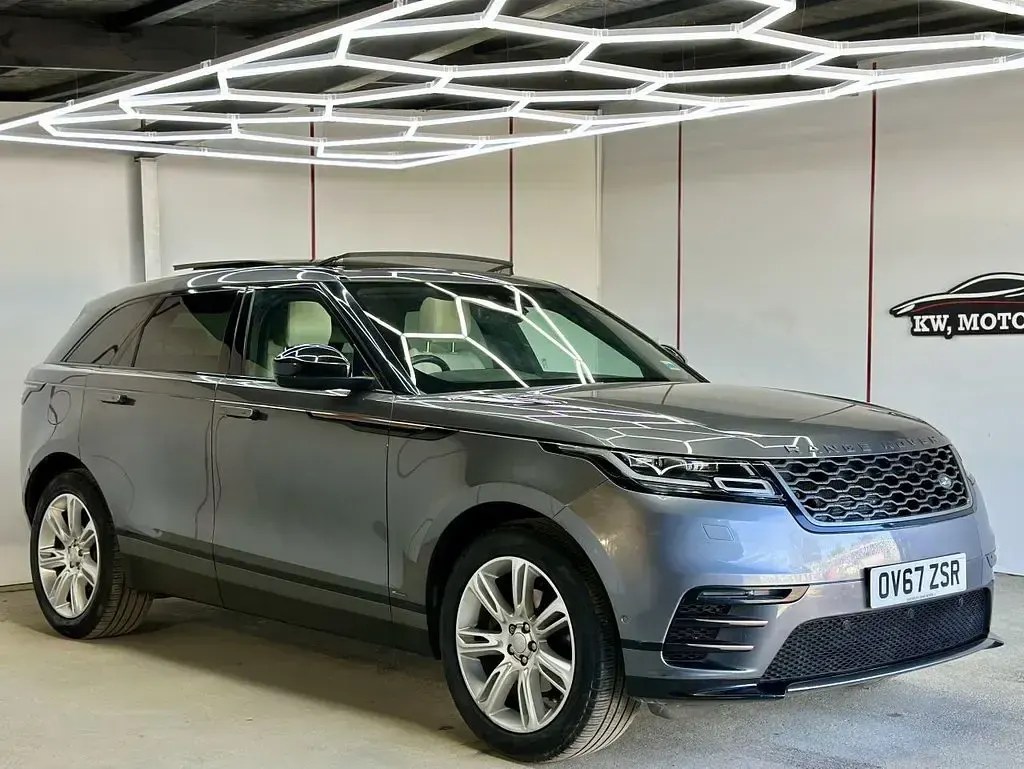 Used Land Rover Range Rover Velar SE Dynamic 240 HP (176 kW) 2017 Grey SUV