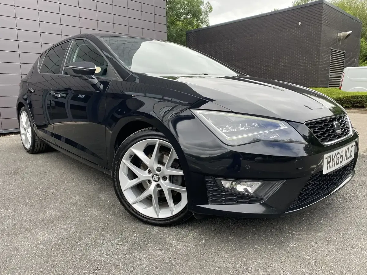 Used Seat Leon FR 150 HP (110 kW) 2015 Black Hatchback