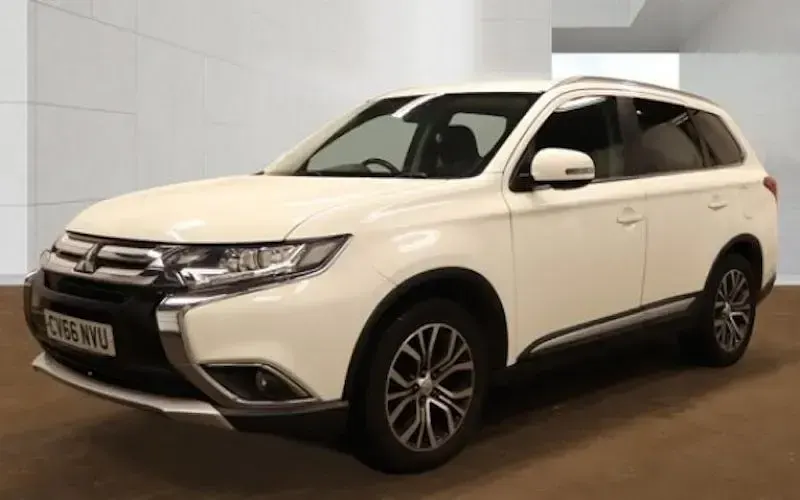 Usado Mitsubishi Outlander 150 HP (110 kW) 2016 SUV