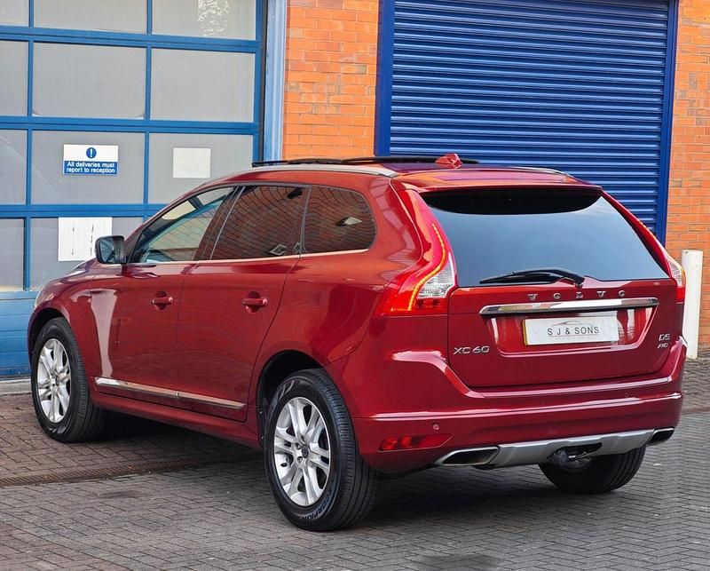 Used Volvo XC60 SE Lux 2014 Red SUV