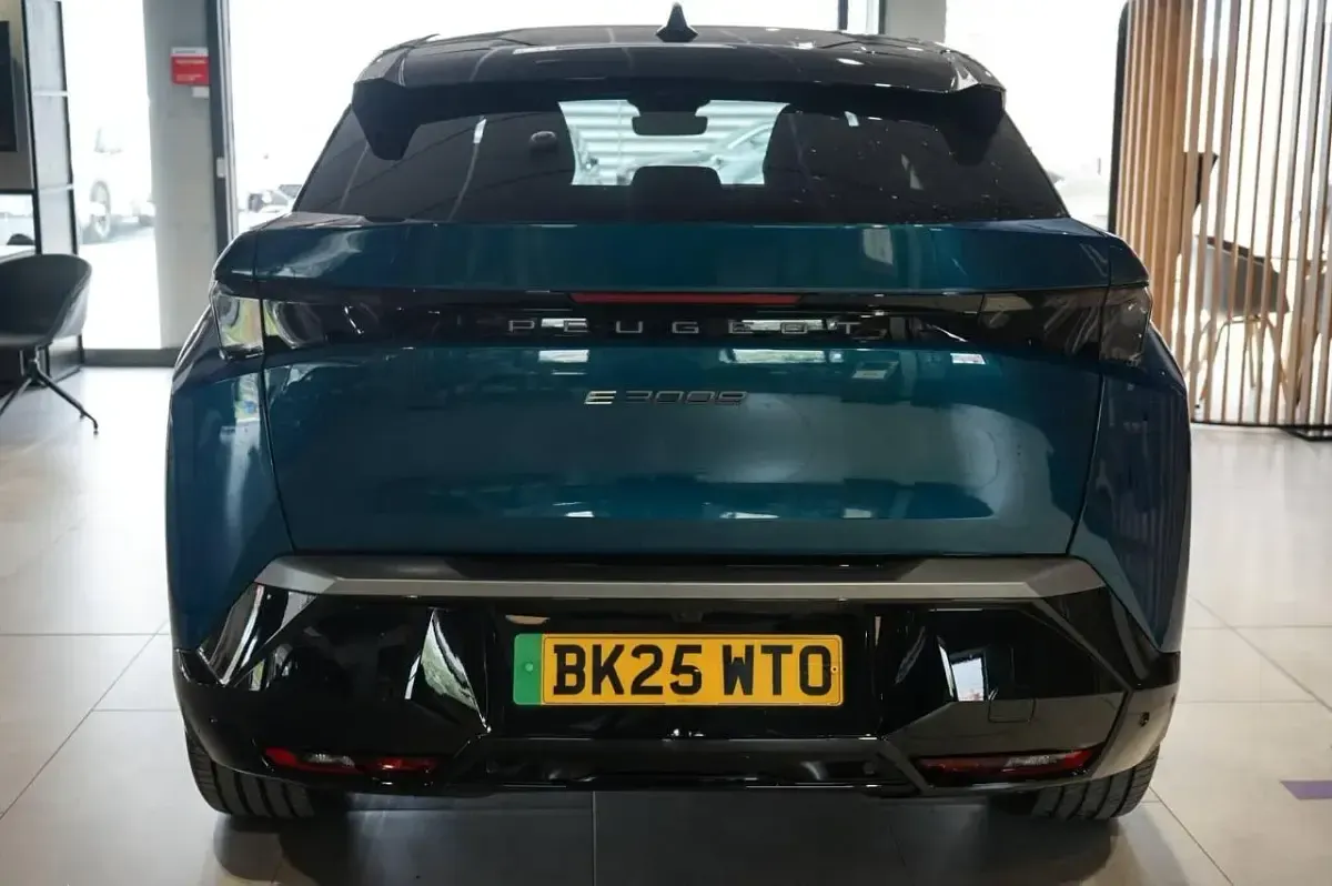 Used Peugeot e-3008 GTi 156 kW (213 HP) 2025 Blue SUV