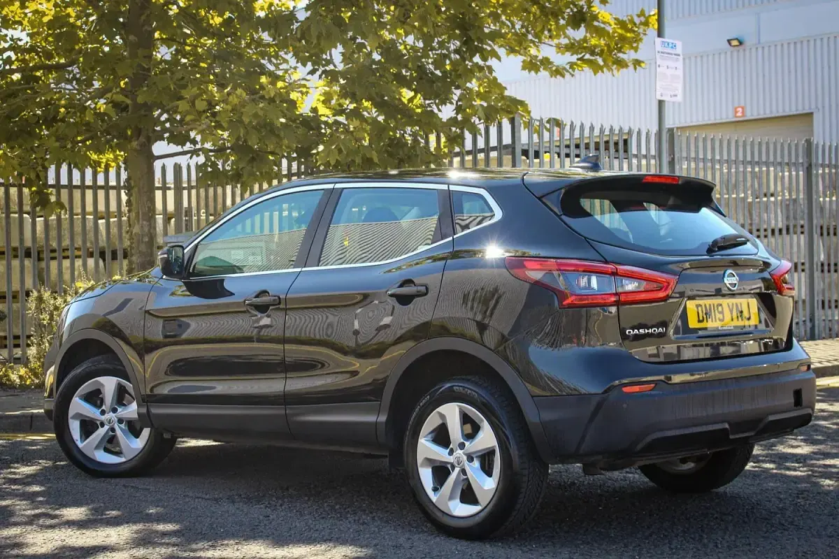 Used Nissan Qashqai Acenta Premium 2019 Black SUV