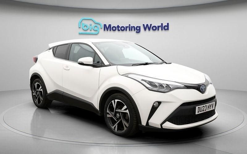 Used Toyota C-HR Design 122 HP (89 kW) 2023 White SUV
