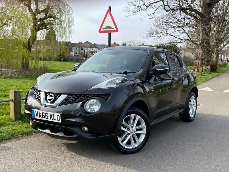 Used Nissan Juke N-Connecta 109 HP (80 kW) 2016 Black SUV