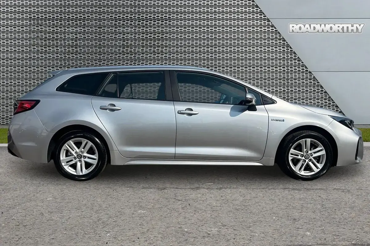 Used Suzuki Swace 140 HP (102 kW) 2025 Estate