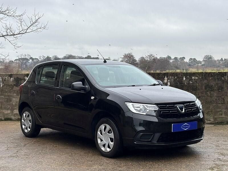 Black Used 2019 Dacia Sandero Essentiel Hatchback | £6,495 (Fair price) - Image 1/4