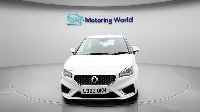 Used MG MG3 Exclusive 106 HP (77 kW) 2023 White Hatchback