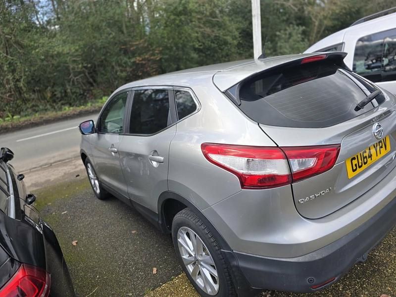 Used Nissan Qashqai Acenta 2014 Silver SUV