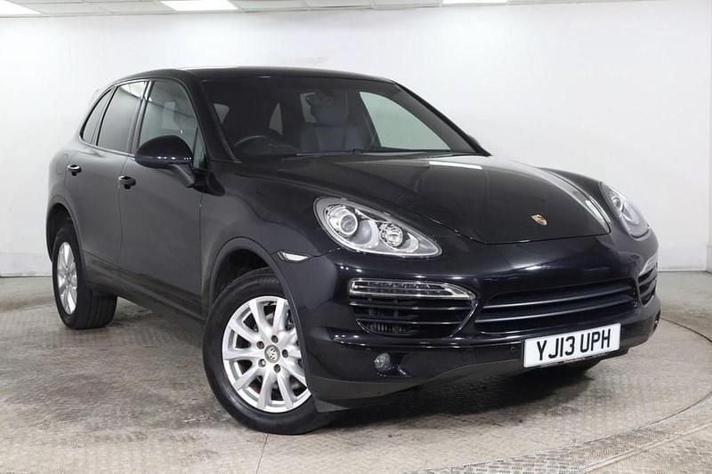 Used Porsche Cayenne 240 HP (176 kW) 2013 Black SUV