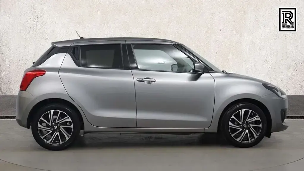Used Suzuki Swift SZ5 83 HP (61 kW) 2024 Silver Hatchback