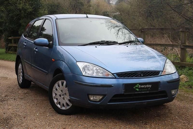 Used Ford Focus Ghia 100 HP (73 kW) 2003 Blue Hatchback