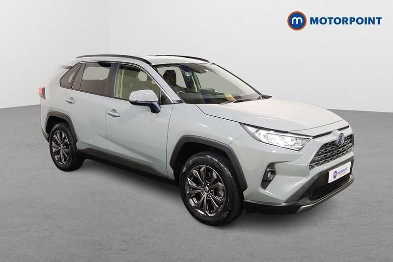 Green Used 2023 Toyota RAV4 Hybrid Design SUV | £28,549 (Good price) - Image 1/4