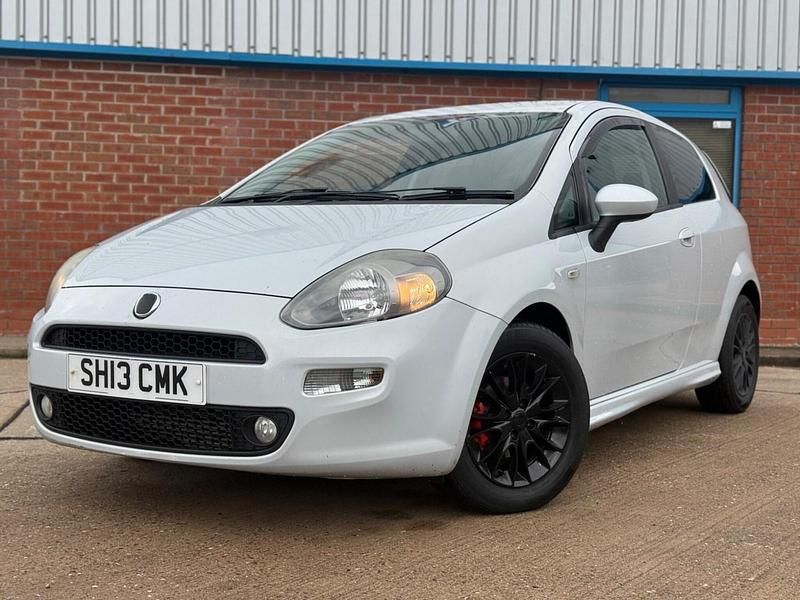 Used Fiat Punto S 2013 White Hatchback