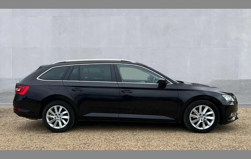 Used Skoda Superb SE Technology 150 HP (110 kW) 2019 Black Estate
