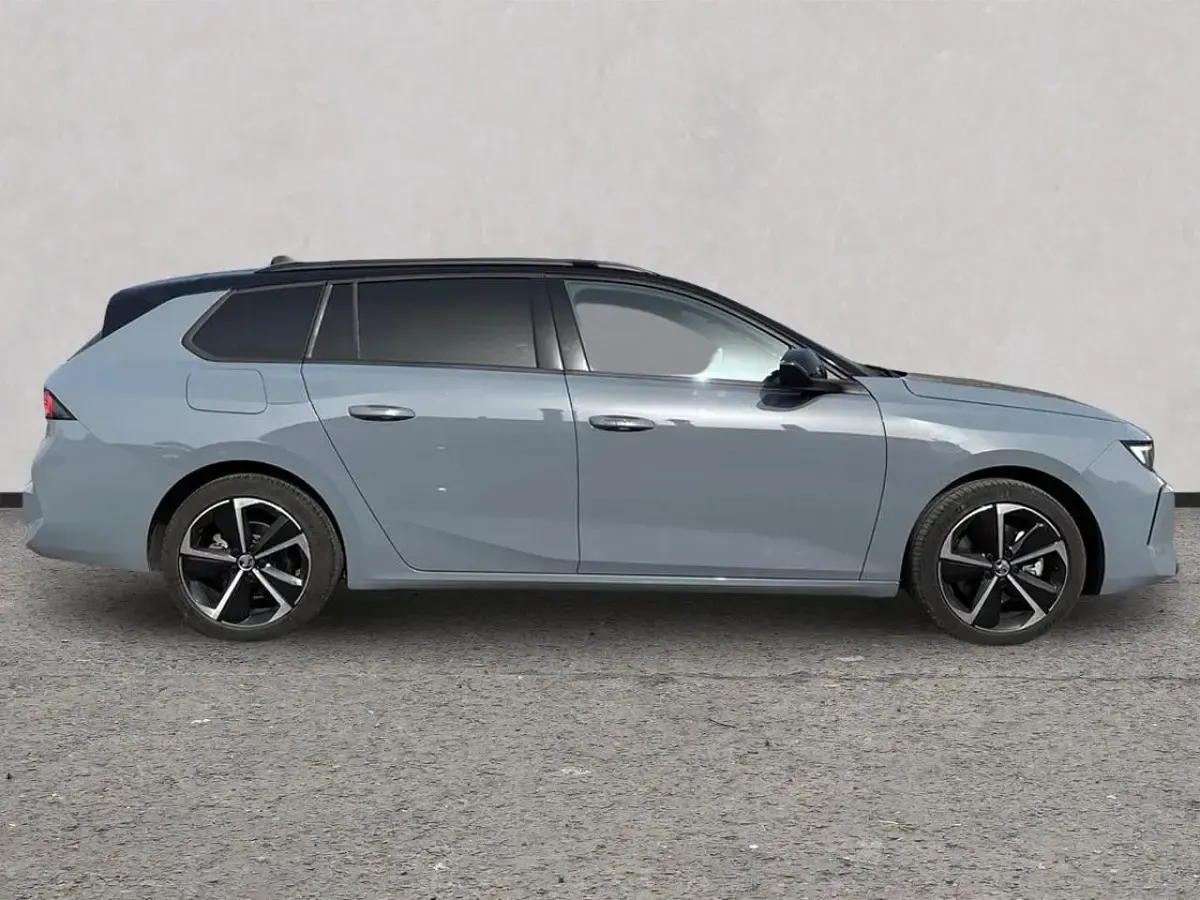 Used Vauxhall Astra S 128 HP (94 kW) 2025 Grey Estate