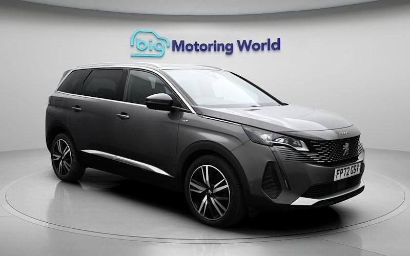 Second-hand Peugeot 5008 Premium 131 CP (96 kW) 2022 Gri SUV
