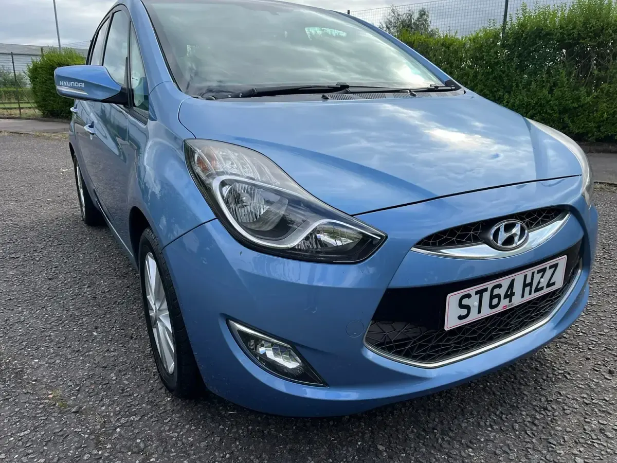 Used Hyundai ix20 Style 89 HP (65 kW) 2014 Blue Hatchback
