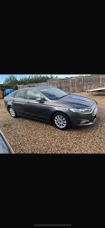 Grey Used 2016 Ford Mondeo Zetec Hatchback | £2,850 (Good price) - Image 1/4
