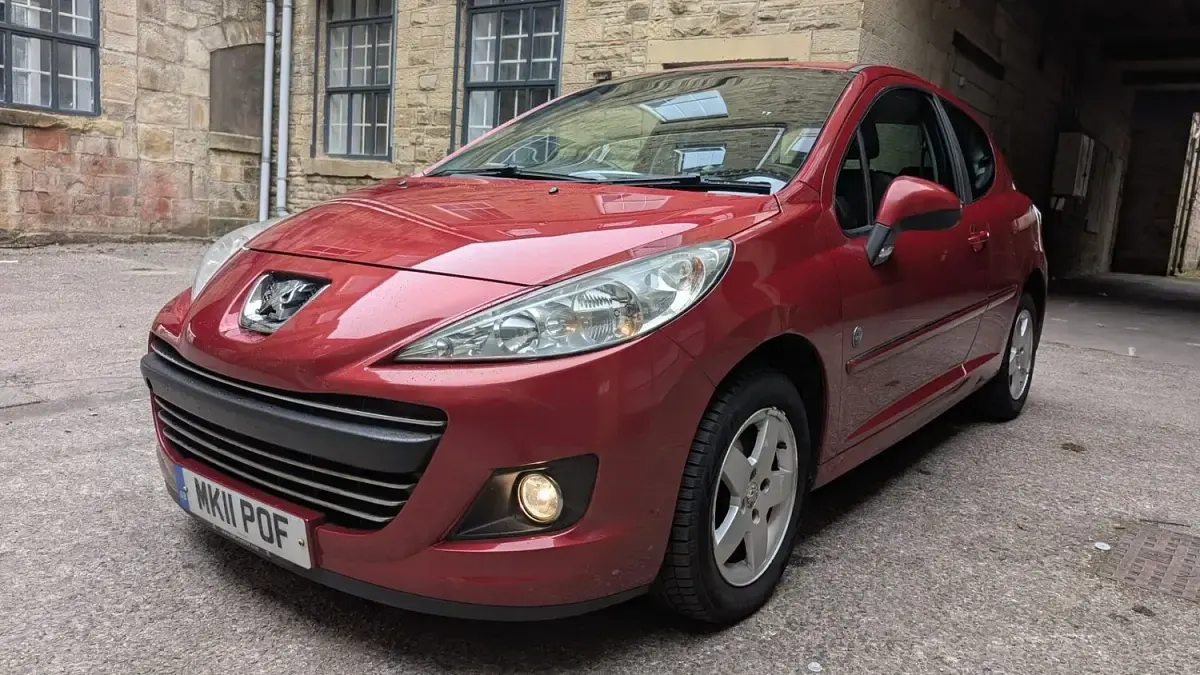 Used Peugeot 207 Envy 2011 Red Hatchback