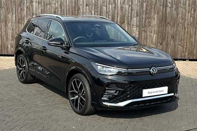 Used 2025 VW Tiguan SUV | £34,999 (Expensive) - Image 1/4