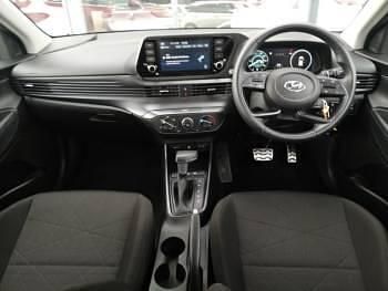 Used Hyundai Bayon SE 100 HP (73 kW) 2023 Grey SUV