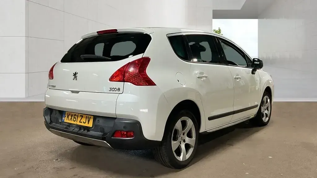 Used Peugeot 3008 112 HP (82 kW) 2011 White Estate