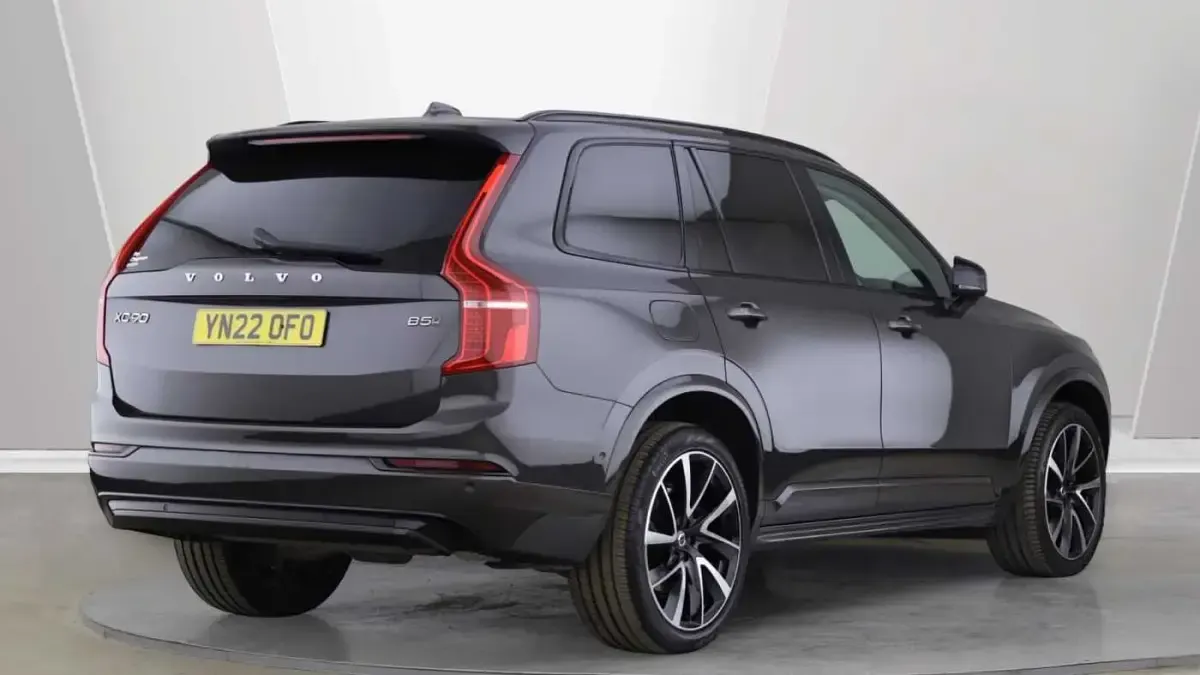 Used Volvo XC90 Plus 235 HP (172 kW) 2023 SUV