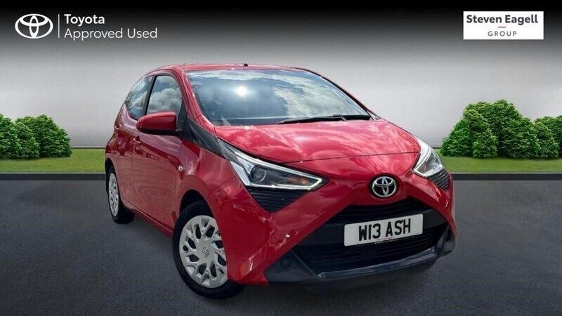 Red Used 2021 Toyota Aygo X-play Hatchback | £9,217 (Fair price) - Image 1/4