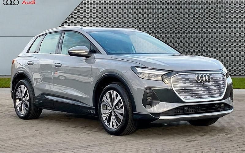 New 2026 Audi Q4 e-tron Sport SUV | £49,099 (Good price) - Image 1/4